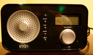 Illustration for article titled SEMIFINALS, Eton Sound 100 iPod vs. Altec Lansing IMV712